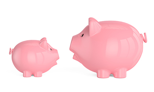 Two piggy banks facing one another, one small, the other big.
